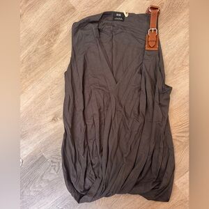 9/15 exclusively for Saks fifth Avenue grey viscose top w/ brown leather buckle